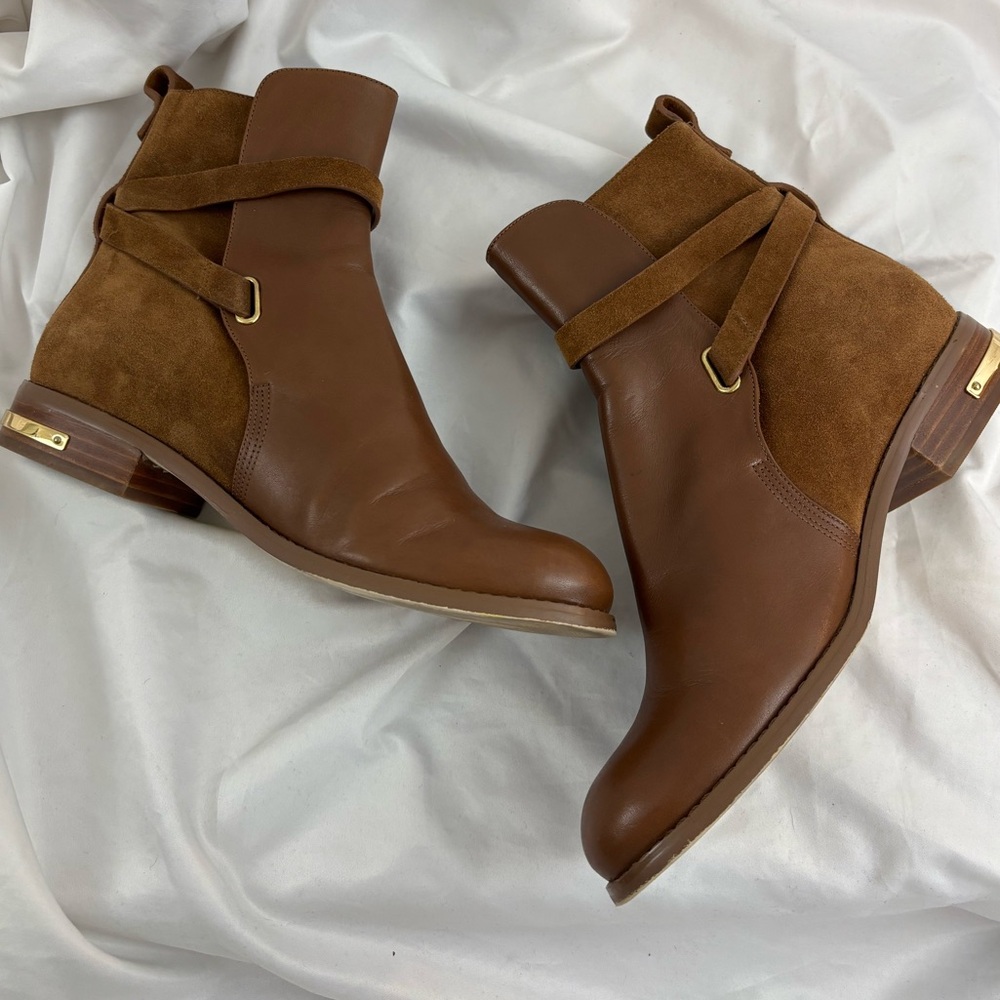EUC Michael Kors sz8 Suede/Leather Gold Detaill Heeled Boots… - Picture 7 of 9